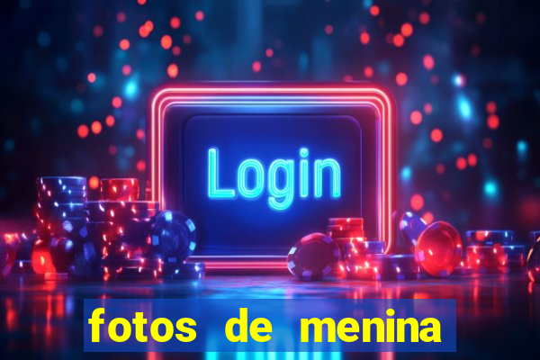 fotos de menina cacheada fake
