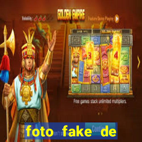 foto fake de menina no espelho cabelo cacheado